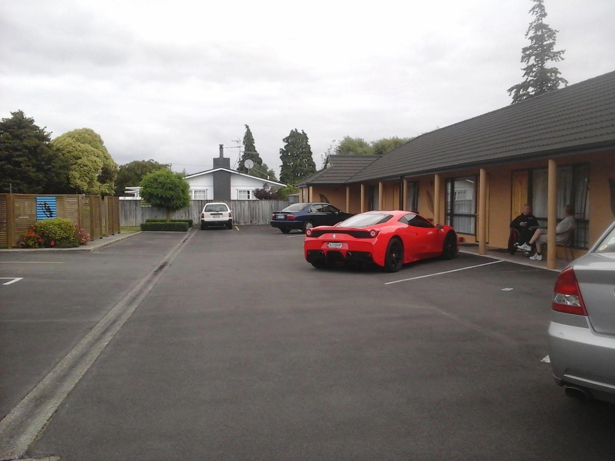 South Park Motel Masterton Exterior photo